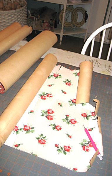 Garden gloves and bed 030