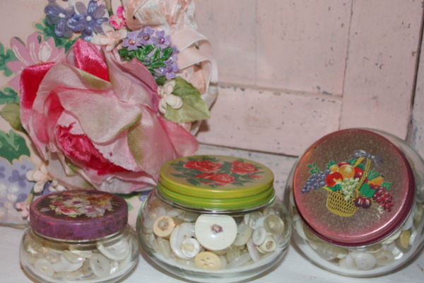 Buttons 010