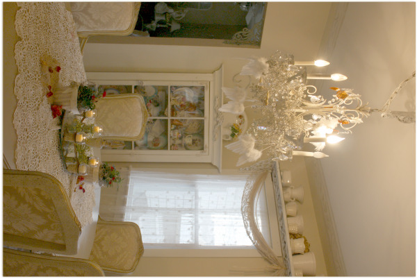 Corner cabinet