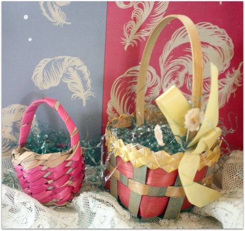 Banner and baskets 009