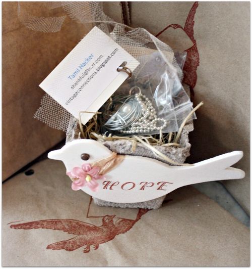 Banner and baskets 003