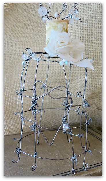 Cages 002