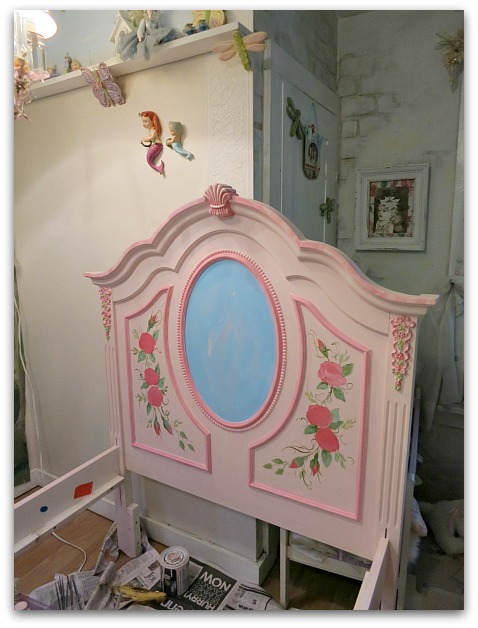 Mermaid bed 002