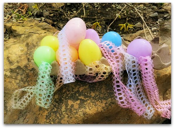 Egg tree 084