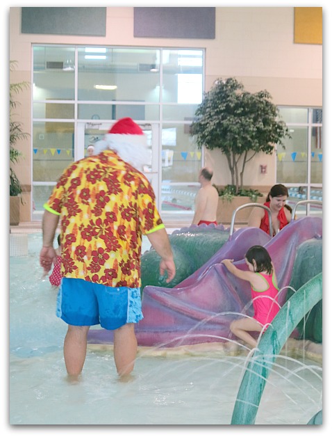 Santa swim 037