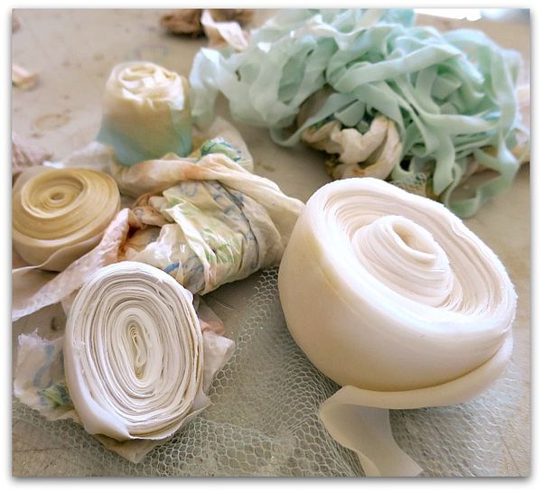 Dying silk 019