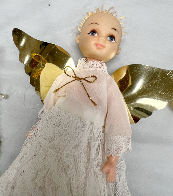 9A446F98-ED15-4E27-BEE1-74124E31861F