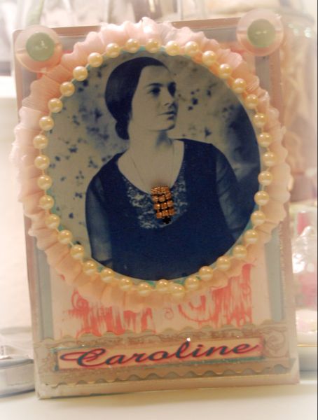 Caroline_card