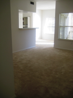 Empty_apartment