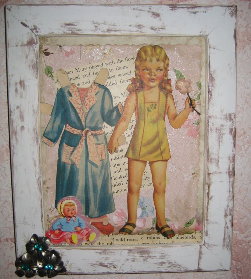Framed_doll_004
