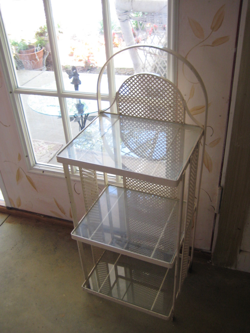 Garage_sailing_july_6_013