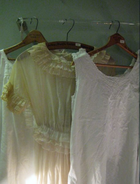 Garage_sale_026