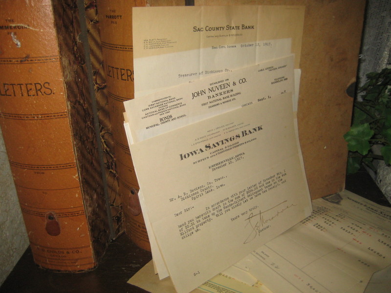 Old_papers_006