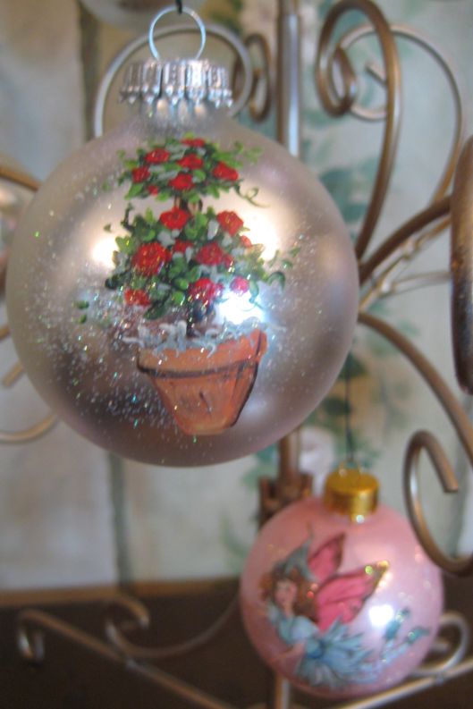 Ornaments_005