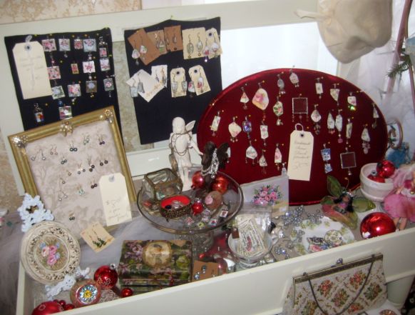 Ornaments_and_earrings_053