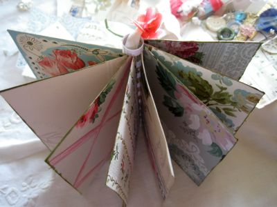 Wallpaper_books_056