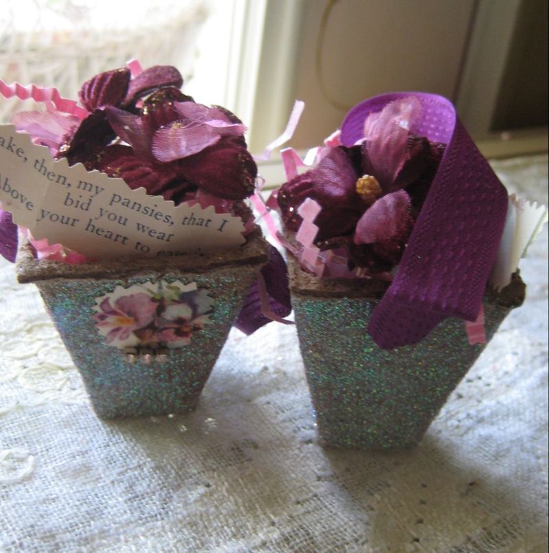 Xmas_cones_051